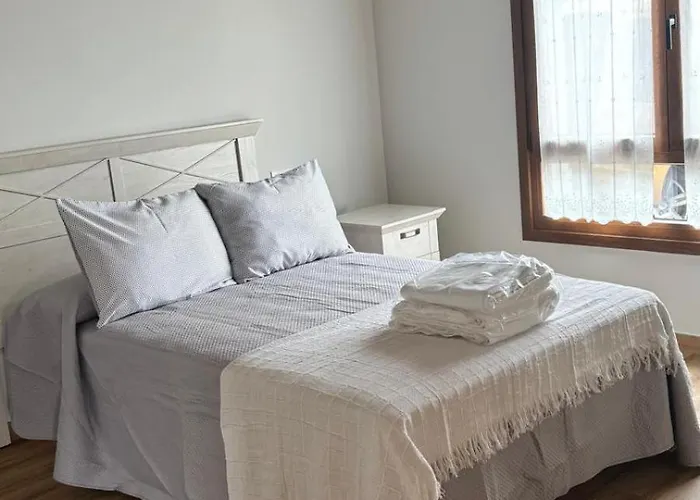 Casa De Aldea El Avellanu